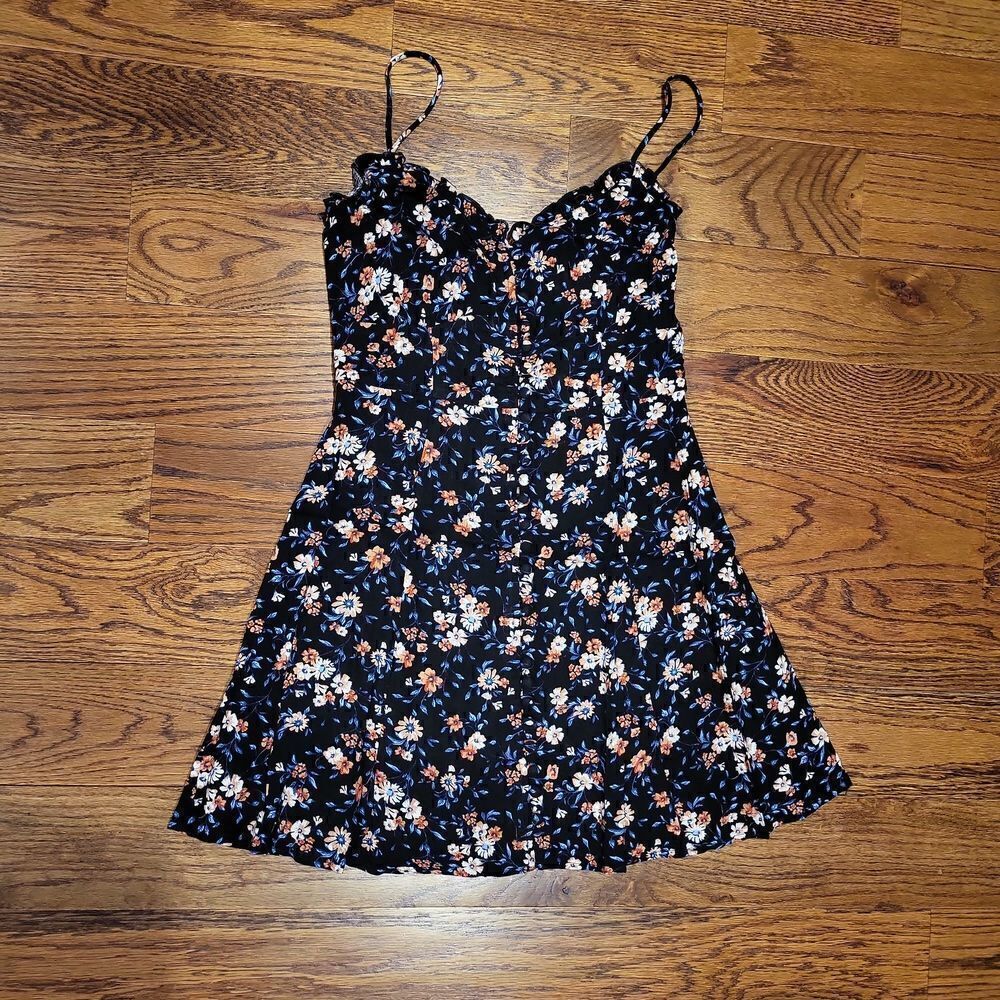 NWT! Floral Spring Dress Sweetheart neckline XS